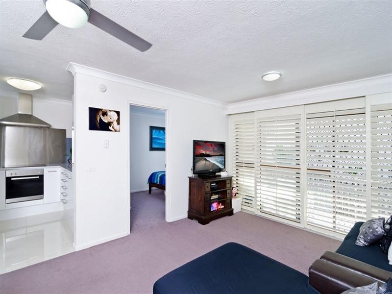 1/19 Fifteenth Avenue, Palm Beach QLD 4221