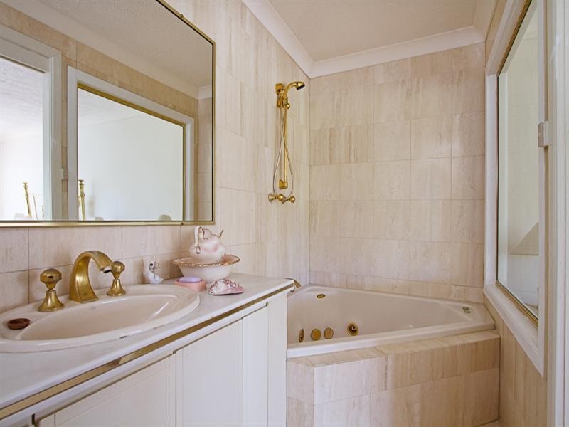 13/2-10 Coolgardie Street, Elanora QLD 4221