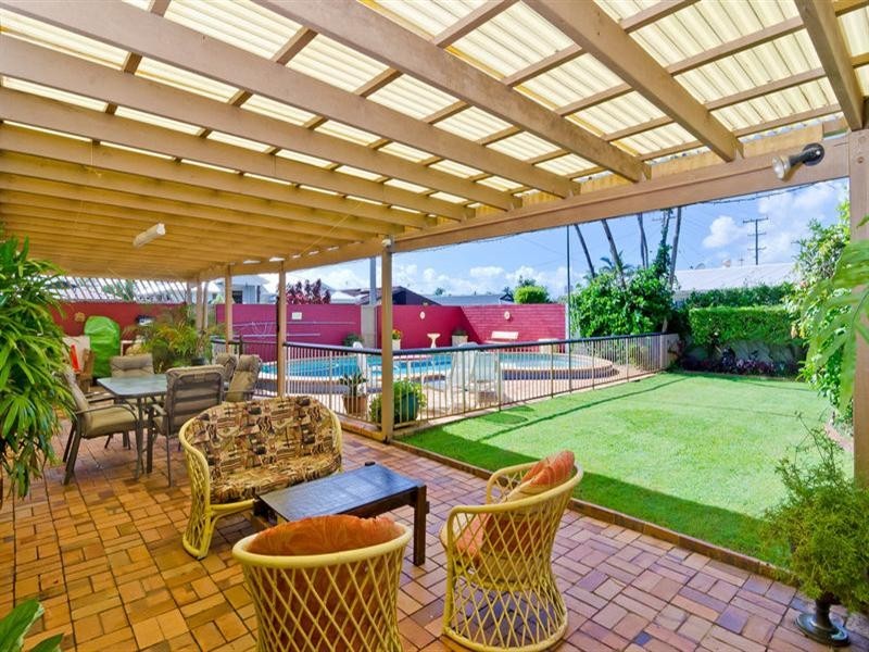 2 Coolibah Drive, Palm Beach QLD 4221