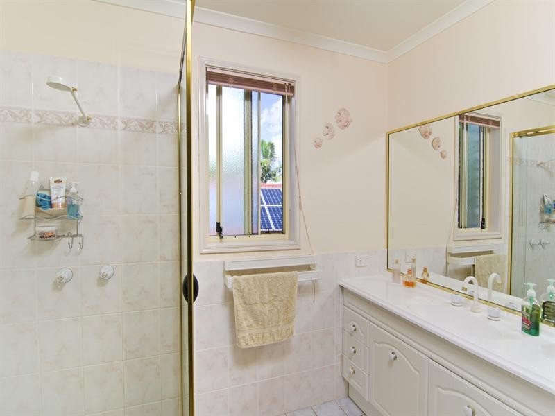 5 Bolgart Court, Elanora QLD 4221