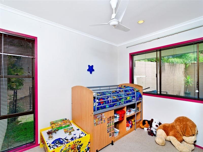 4 Ballidu Close, Elanora QLD 4221