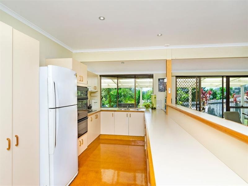 4 Ballidu Close, Elanora QLD 4221