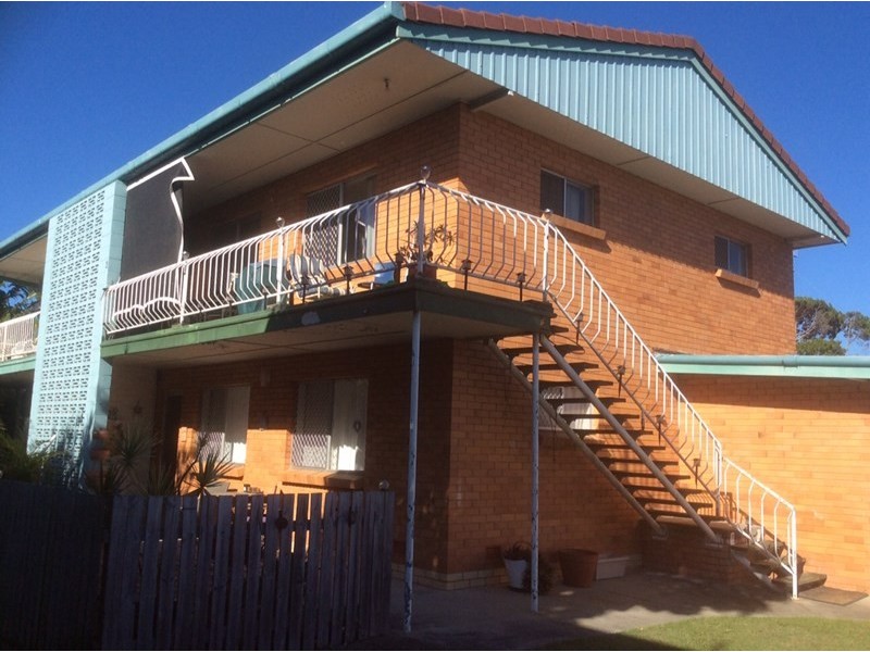 2/3 Twenty Fourth Avenue, Palm Beach QLD 4221