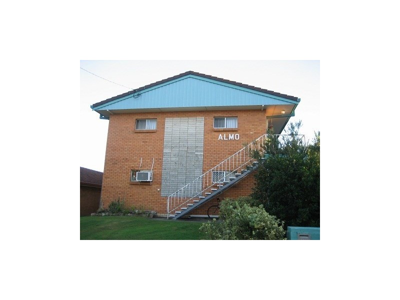 2/3 Twenty Fourth Avenue, Palm Beach QLD 4221