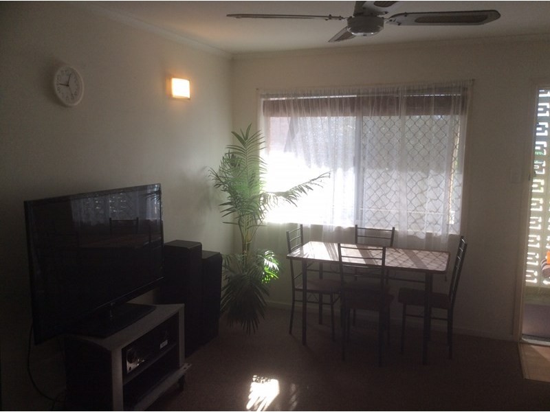 2/3 Twenty Fourth Avenue, Palm Beach QLD 4221