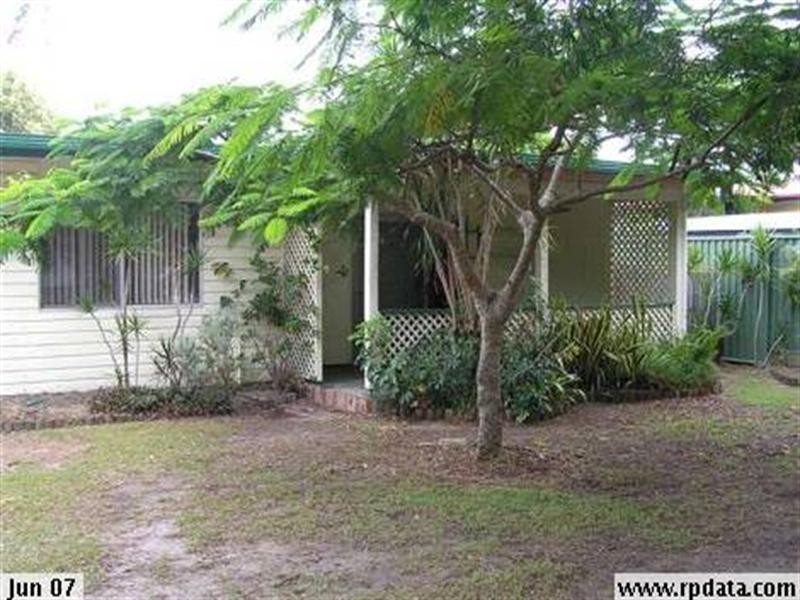 10 Iluka Street, Palm Beach QLD 4221