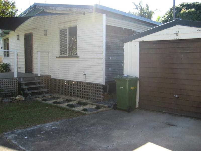 15 Moresby Avenue, Palm Beach QLD 4221