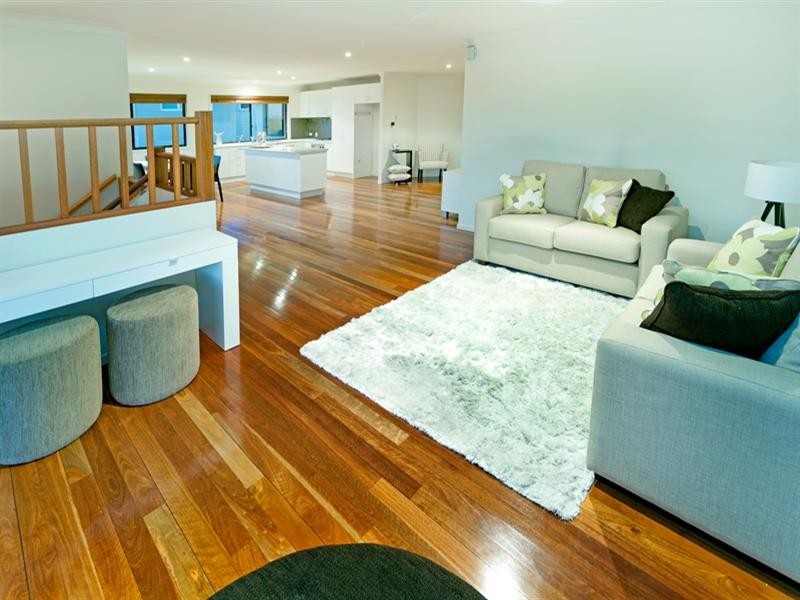 10 Rottnest Court, Elanora QLD 4221