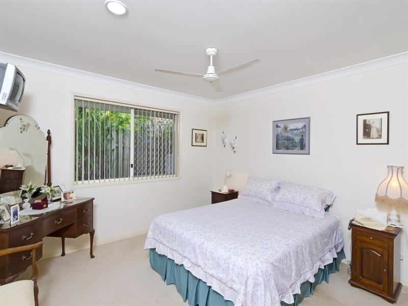 1/8 Janal Place, Currumbin Waters QLD 4223