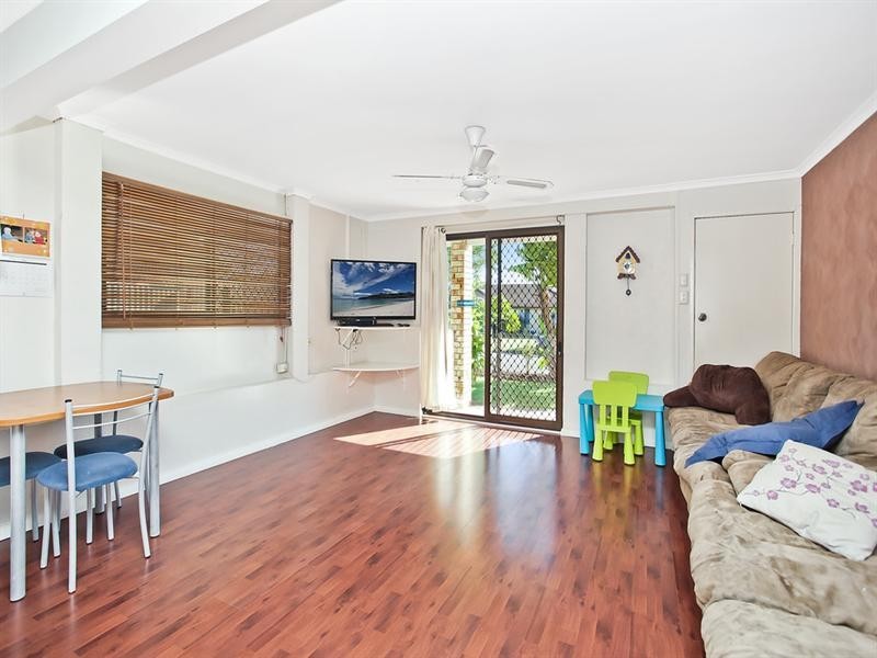 28 Spindle Street, Palm Beach QLD 4221