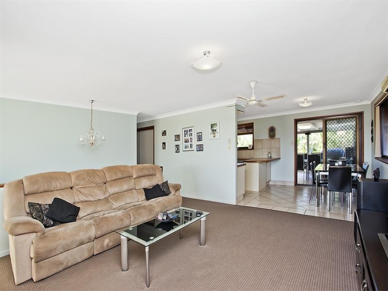 28 Spindle Street, Palm Beach QLD 4221