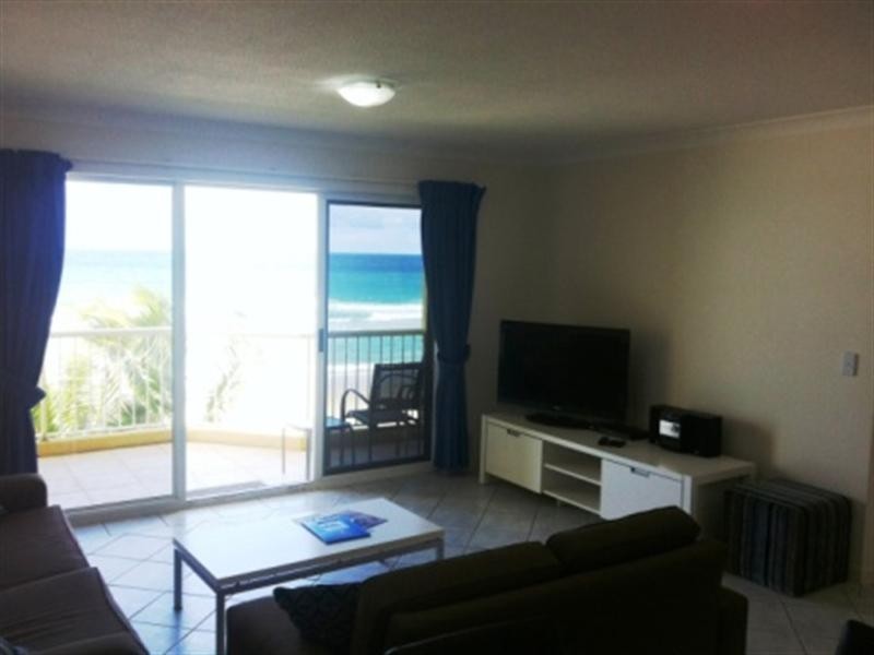 23/2 Seventeenth Avenue, Palm Beach QLD 4221