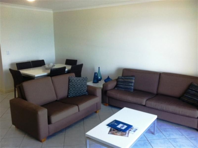 23/2 Seventeenth Avenue, Palm Beach QLD 4221