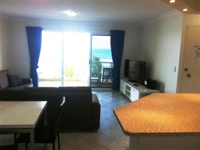 23/2 Seventeenth Avenue, Palm Beach QLD 4221