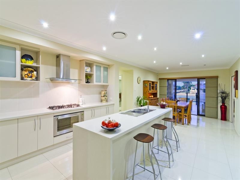 132 Mallawa Drive, Palm Beach QLD 4221