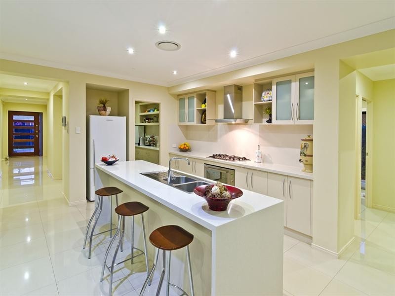 132 Mallawa Drive, Palm Beach QLD 4221