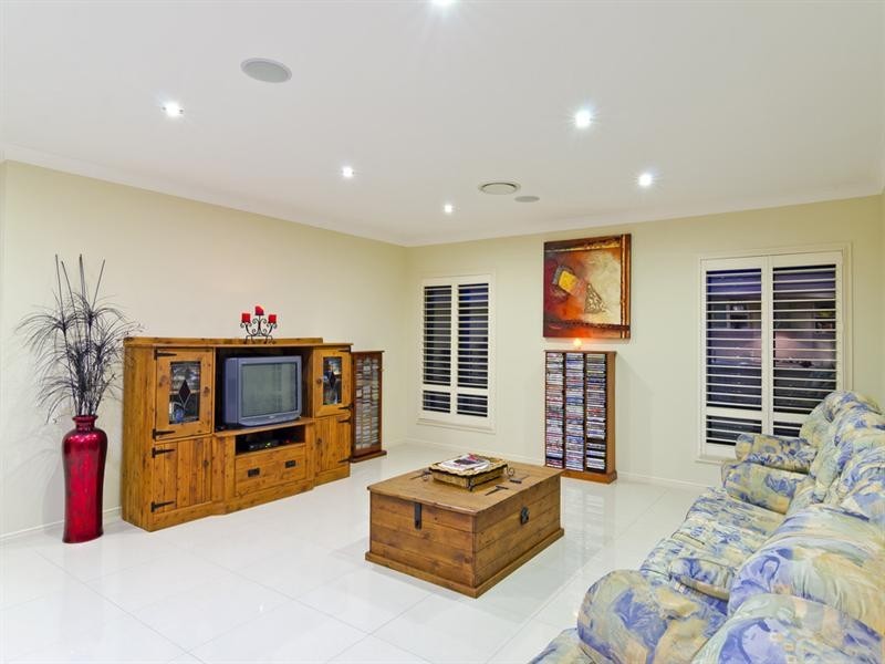 132 Mallawa Drive, Palm Beach QLD 4221