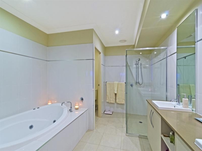 132 Mallawa Drive, Palm Beach QLD 4221