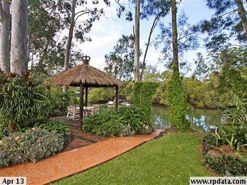 44 Whitsunday Drive, Currumbin Waters QLD 4223