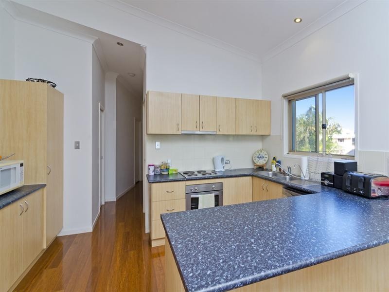 2/58 Laguna Avenue, Palm Beach QLD 4221