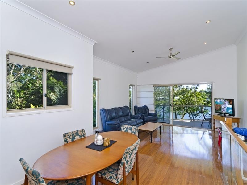 2/58 Laguna Avenue, Palm Beach QLD 4221