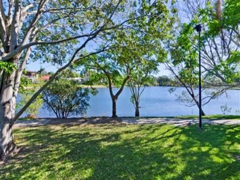 2/58 Laguna Avenue, Palm Beach QLD 4221