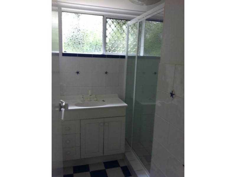 4/54 Sarawak Avenue, Palm Beach QLD 4221