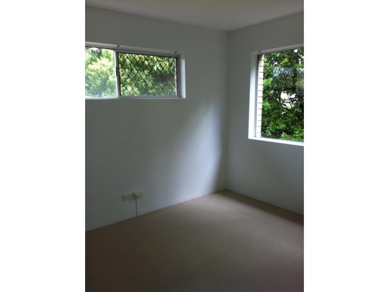 4/54 Sarawak Avenue, Palm Beach QLD 4221