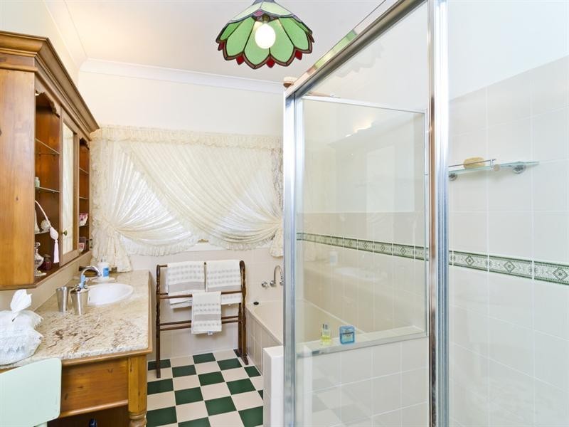 20 Jamberoo Court, Tallebudgera QLD 4228