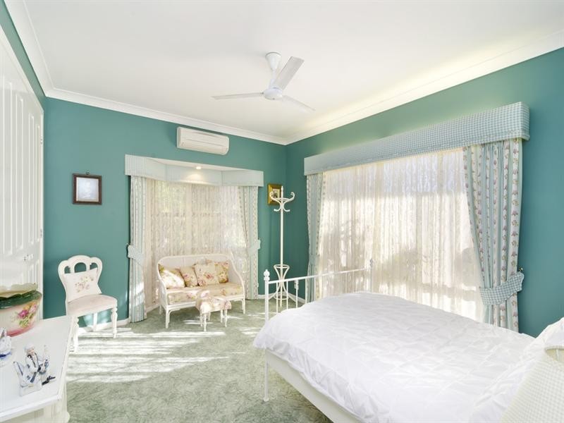 20 Jamberoo Court, Tallebudgera QLD 4228