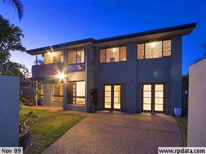 35 Mainsail Street, Currumbin Waters QLD 4223