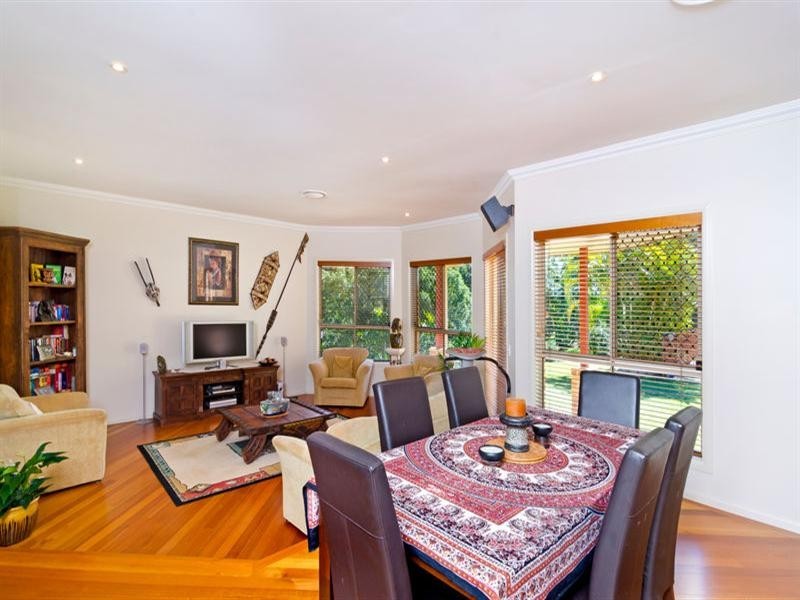 16 Jamberoo Court, Tallebudgera QLD 4228