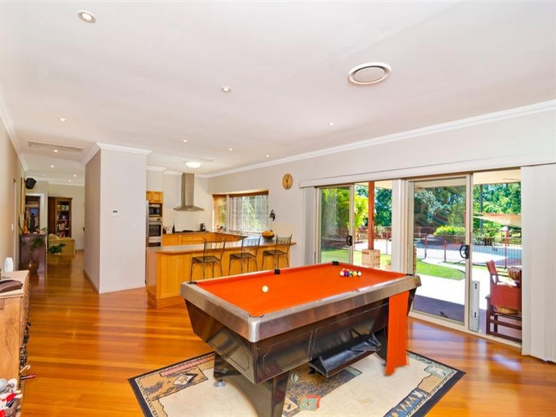16 Jamberoo Court, Tallebudgera QLD 4228