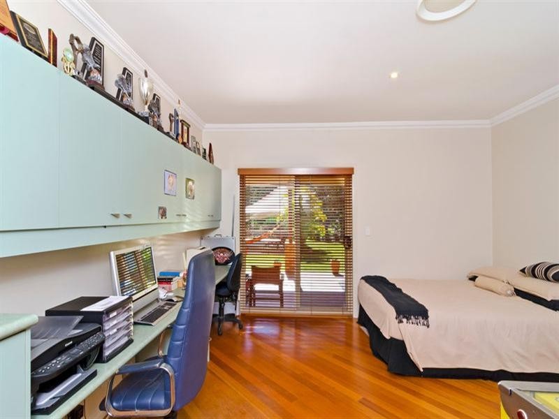 16 Jamberoo Court, Tallebudgera QLD 4228