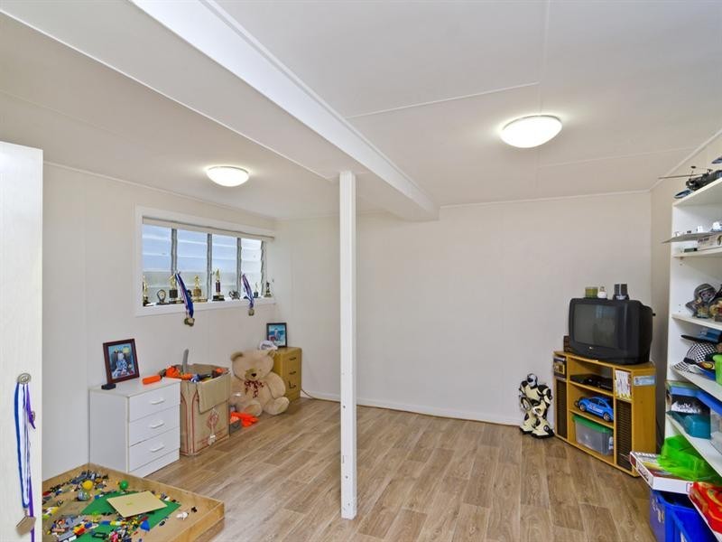 8 Fourteenth Avenue, Palm Beach QLD 4221