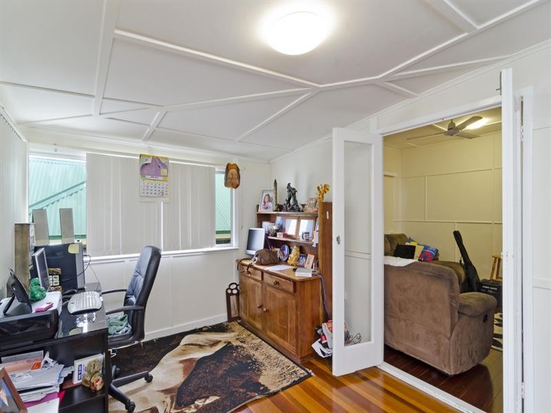 8 Fourteenth Avenue, Palm Beach QLD 4221