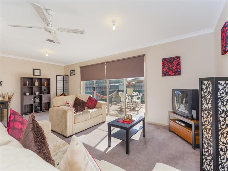 20 Lino Court, Whittington VIC 3219