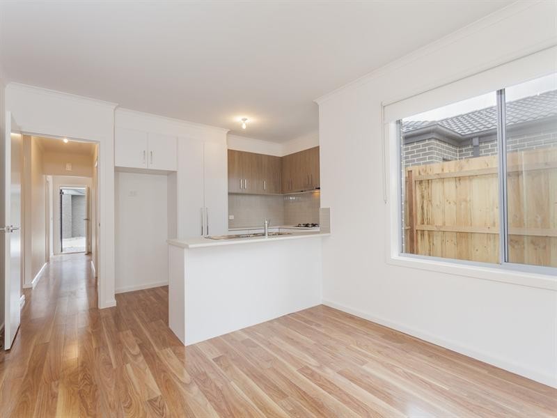 10/31-33 Helms Street, Newcomb VIC 3219