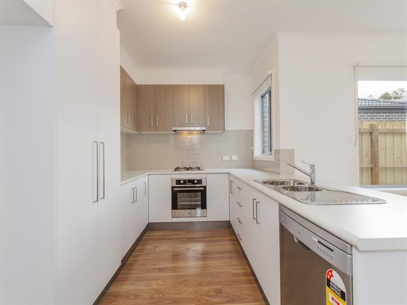 10/31-33 Helms Street, Newcomb VIC 3219