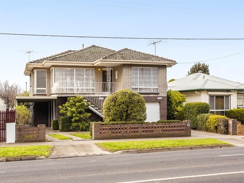 112 Thompson Road, North Geelong VIC 3215