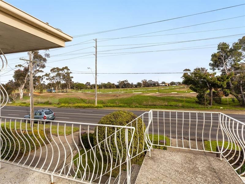 112 Thompson Road, North Geelong VIC 3215