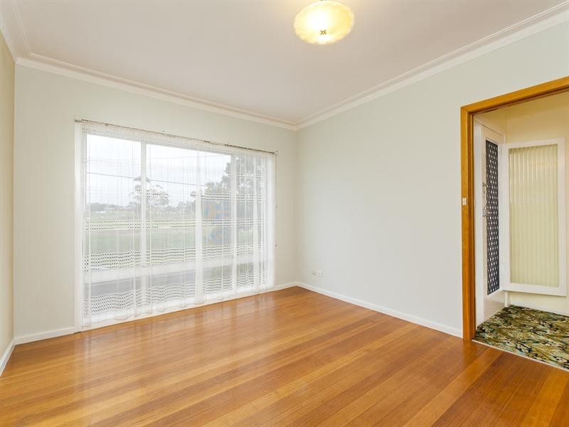 112 Thompson Road, North Geelong VIC 3215
