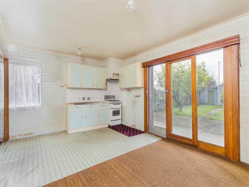 112 Thompson Road, North Geelong VIC 3215
