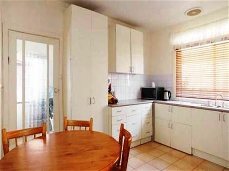 8 Alder Crescent, Bell Park VIC 3215