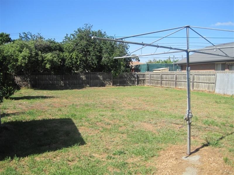 15 Gerbera Avenue, Norlane VIC 3214