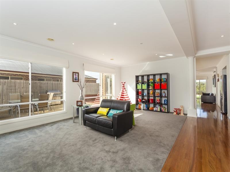 20 Roseview Way, St Albans Park VIC 3219