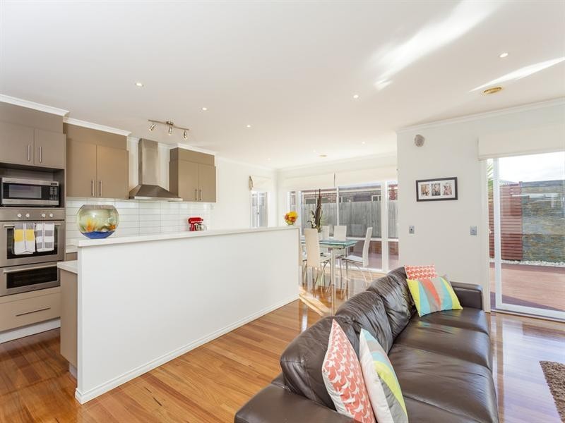 20 Roseview Way, St Albans Park VIC 3219