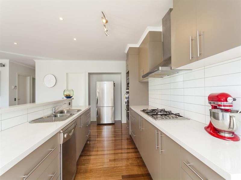 20 Roseview Way, St Albans Park VIC 3219