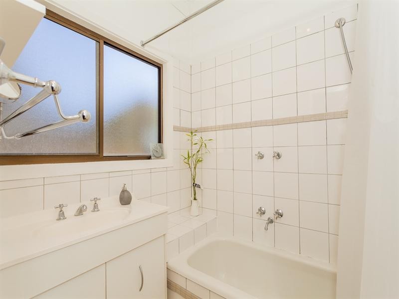 23 Pettitt Crescent, Norlane VIC 3214