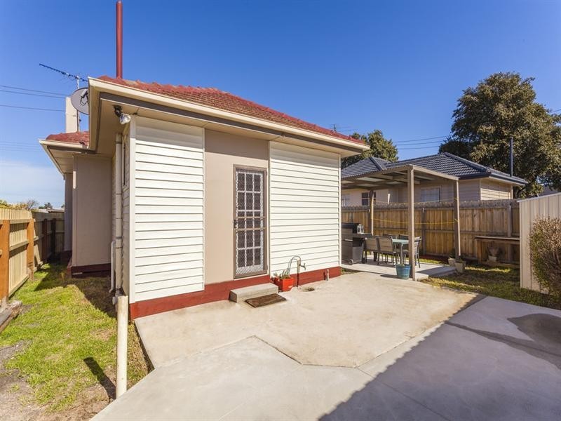 23 Pettitt Crescent, Norlane VIC 3214